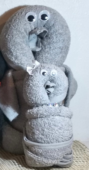 Googly-Eyed Towel Family & Plush Bathroom Décor Set – Handmade Funny Gift Collection